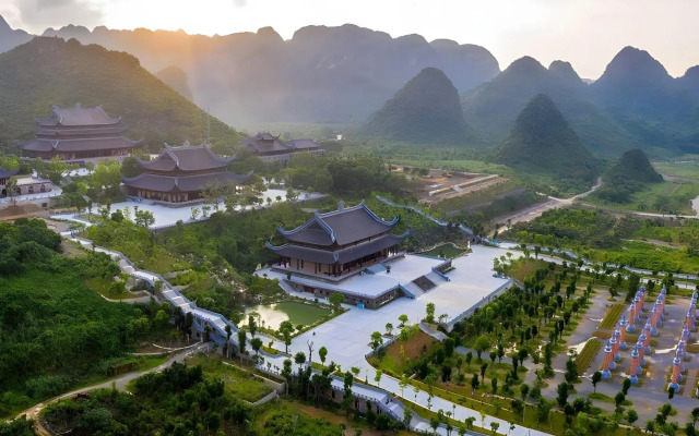 Tam Chuc Complex