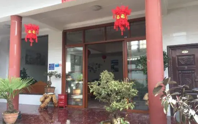 Lijiang guest to porch inn