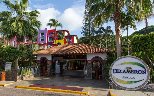 Decameron Los Cocos Guayabitos, Ramada All-Inclusive Resort