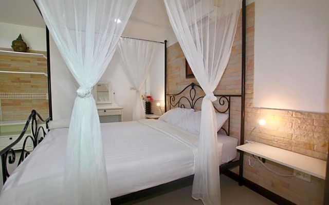 Sunshine Guesthouse and Diving School Room Nr 4