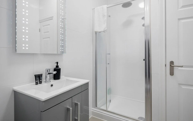 1 Bedroom Apartment With Wifi and Parking