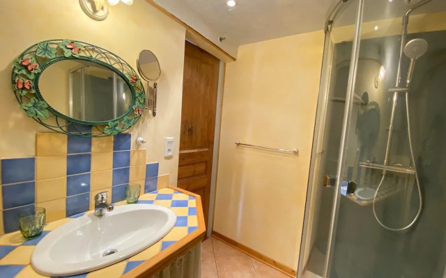 Charming Holiday Home With Garden in the Cotentin