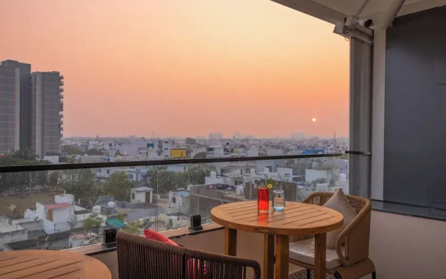 Hotel Golden Aura