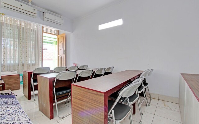 Capital O 92929 Hotel New Tirta Kencana Syariah