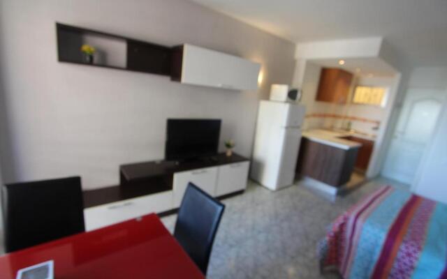 237 Minerva Apartamentos - PISCINA ABIERTA - EXCELENTE CONEXIÓN WIFI
