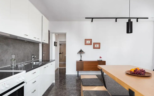 Sea View Beach Penthouse – Athens Coast