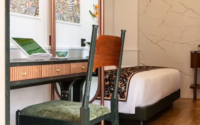 Vishan Garden Trendy Hostel