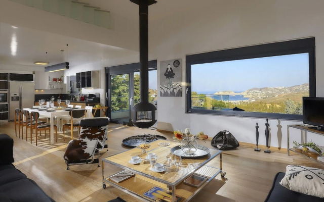Mountainside Villa w Pool Breathtaking sea View