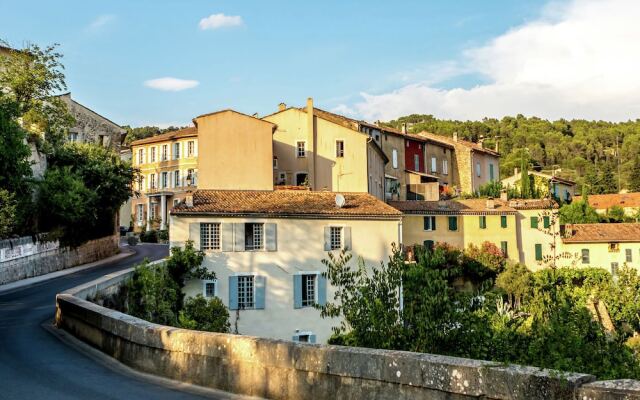 Quirky Villa in Contignac with a Private Pool