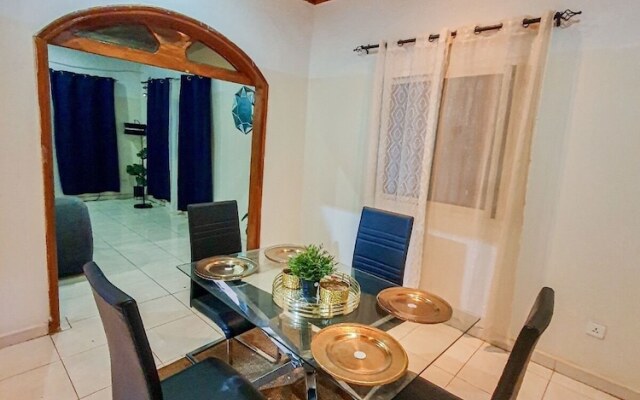The Retreat Emerald Apartments Close to the Beach