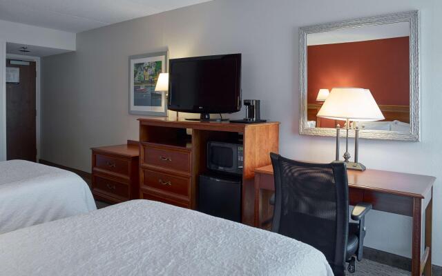 Hampton Inn Portland Airport