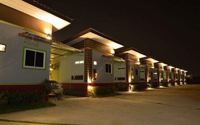 Safe House Phatthalung Resort