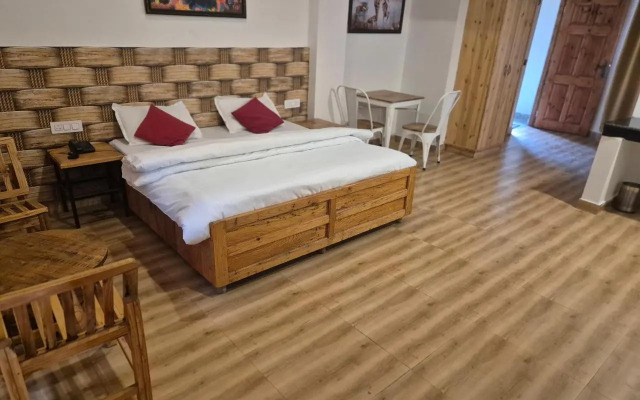 OYO 7138 Acharya Cottage