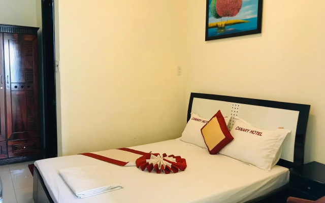 Canary Hotel Hue