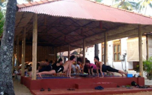 Pozhiyoram Beach Resort
