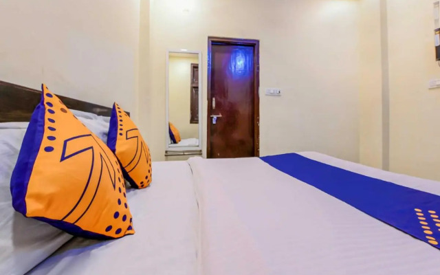 OYO Flagship 80513 Hotel Khushi