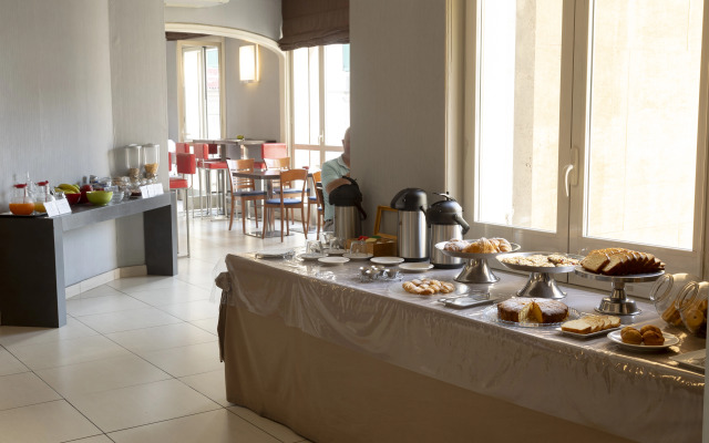 Napolit'amo Hotel Medina