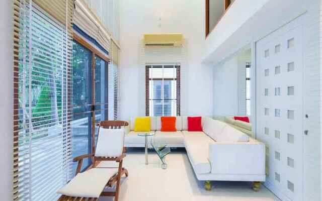 Baan LonSai Beachfront Condominium