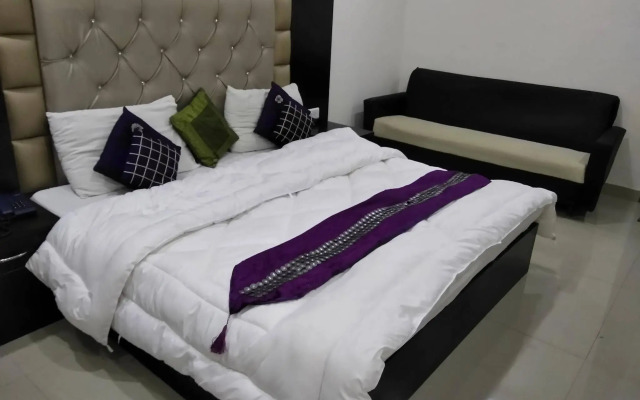 Hotel Vishesh Continental