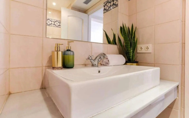 Stylish 2 Bdr apartment in Trendy Gracia