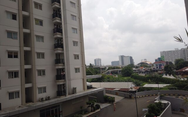 Cozy And Tidy 2Br At Signature Park Grande Apartment