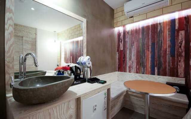 Busan Daeyeon-dong Kkum