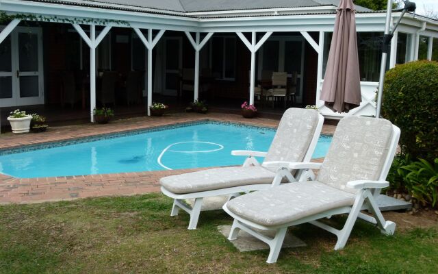 Redbourne Country Lodge- Lion Roars Hotels & Lodges