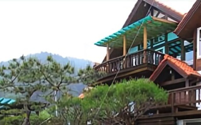 Yangpyeong Jungmisan Scenery Pension
