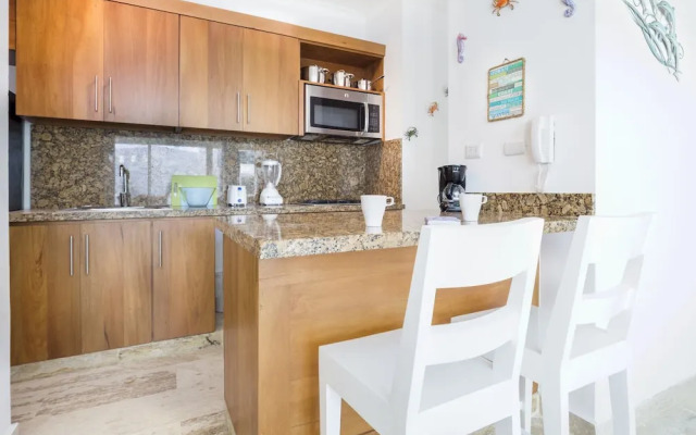 Escondido Bay Properties by Caribe Stays