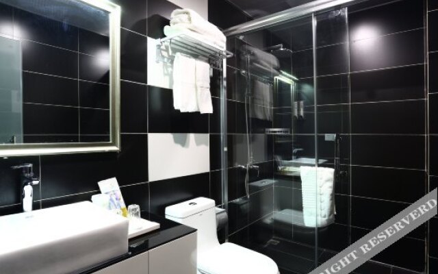 Love & Sharing Hotel (Changsha Nanhu Road Metro Station)