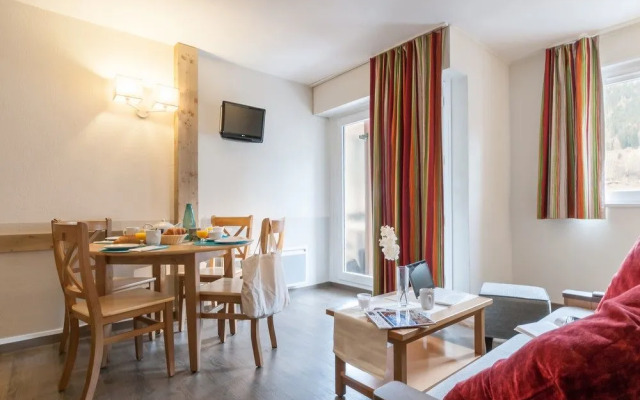 Residence Pierre And Vacances La Riviere(Formerly Residence Maeva La Riviere)