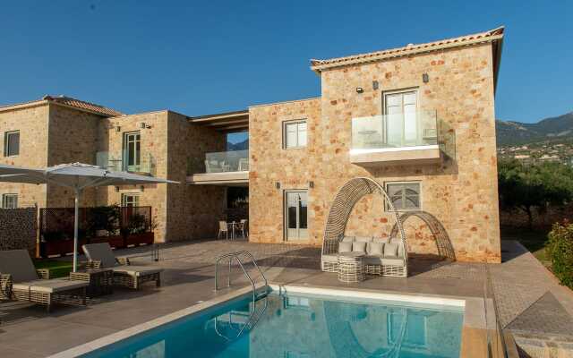 Villa IΙI with Private Pool