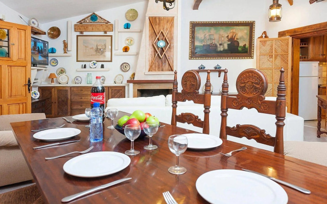 Hibiscus - Villa With Private Pool In Crestatx