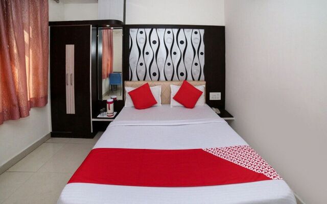 OYO 19387 Palace Guest House