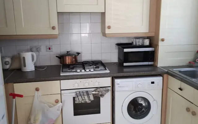 Immaculate 1-bed Apartment in Borehamwood
