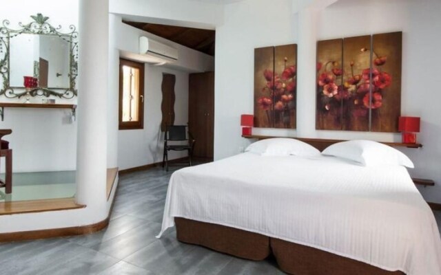 Poikilma Alonissos Villas Villa Elia 95m2