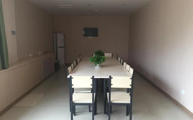 Dianliandian Yangsheng Hotel