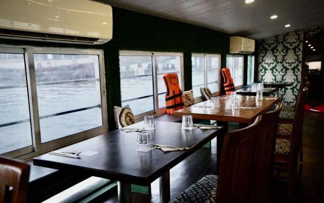 Flodine Boat