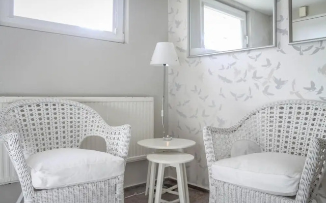 Elite Apartments by the Beach