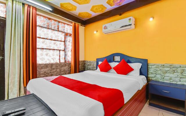 OYO 6302 Hotel Shivtara