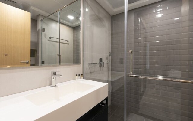 Elegant 1BR Apartment in Arjan Privà Living