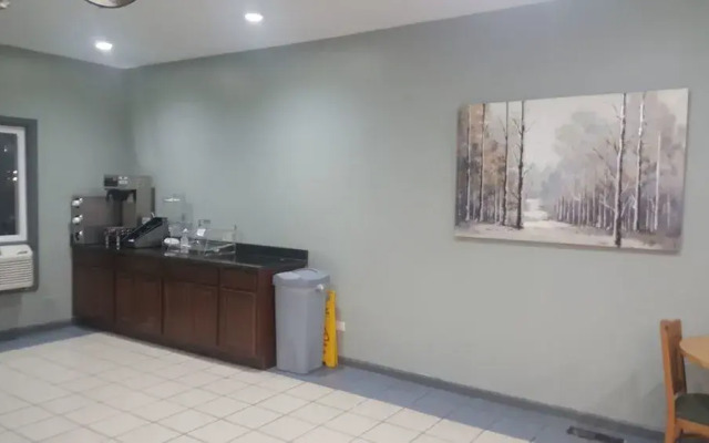 Americas Best Value Inn & Suites