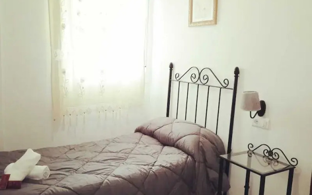 24H Hostal Antequera