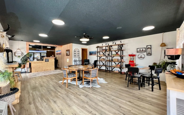 Hansen Inn and Cabins