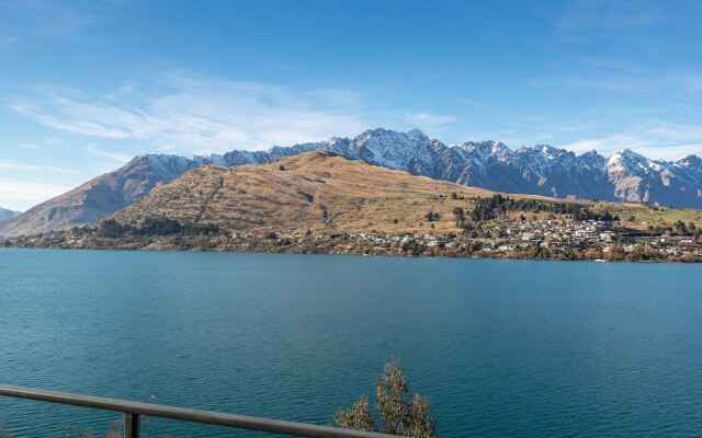 Lakeside by Harcourts