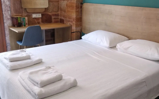 Chios City Inn