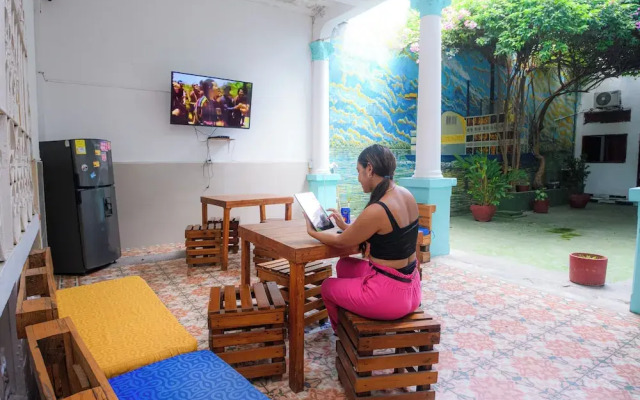 Hostal Maranatha - Hostel