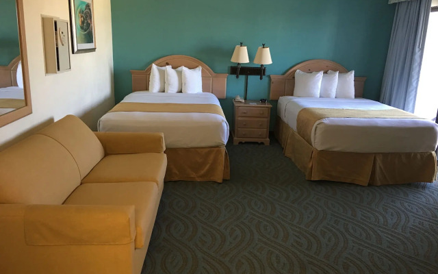 Tropical Winds Oceanfront Hotel