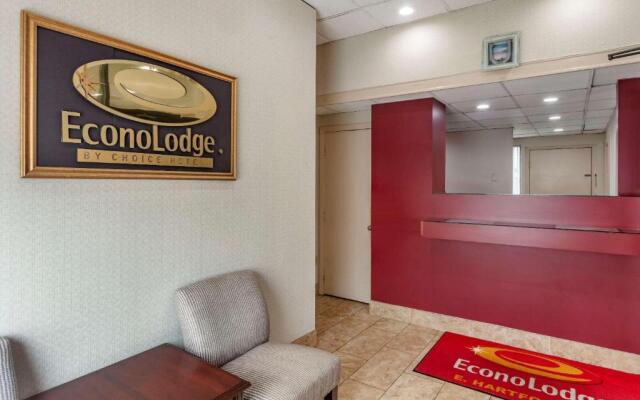 Econo Lodge East Hartford