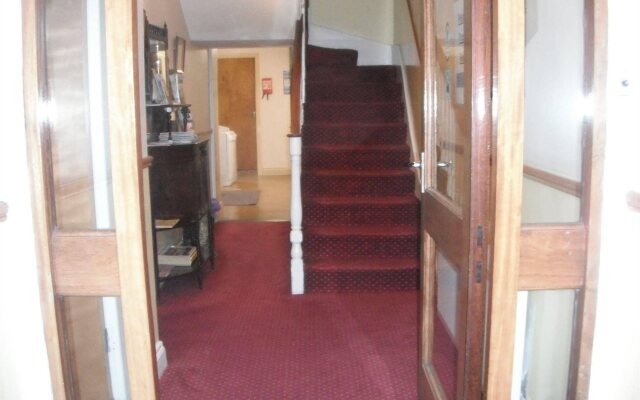 Clon Ross Guesthouse